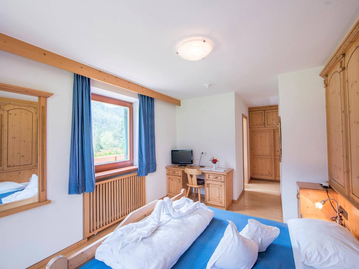 Riposo Al Bosco-Waldruhe Hotel San Vigilio Di Marebbe Kültér fotó